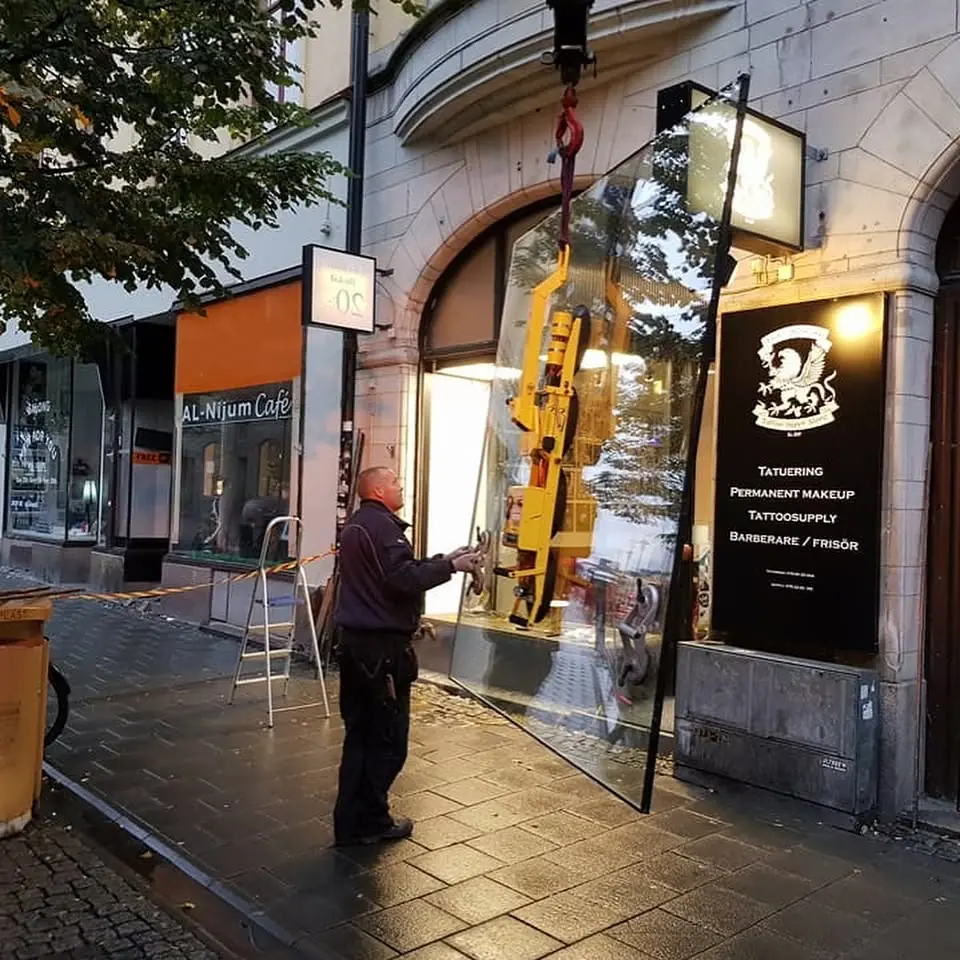 Glasjour och akuta glasreparationer – WM Glas i Örebro